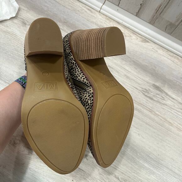 MIA Erik Spotted Animal Print Block Heeled Booties Women’s Size 6 WIDE - Picture 5 of 6